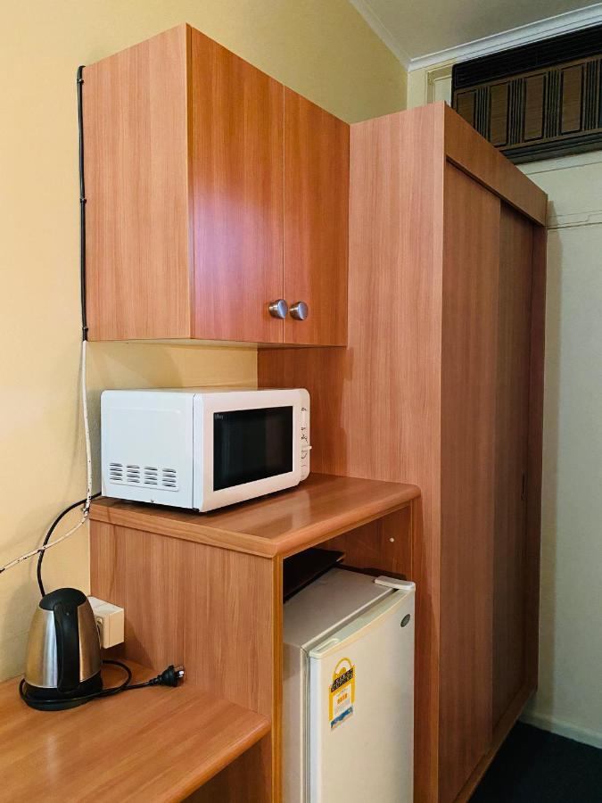 County Lodge Motor Inn Вест-Вайалонг Екстер'єр фото